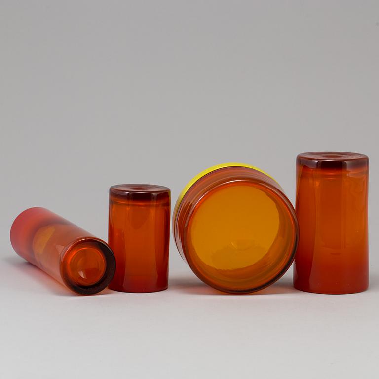 GÖSTA SIGVARD, tre vaser samt skål, glas, Lindshammar, sent 1900-tal.