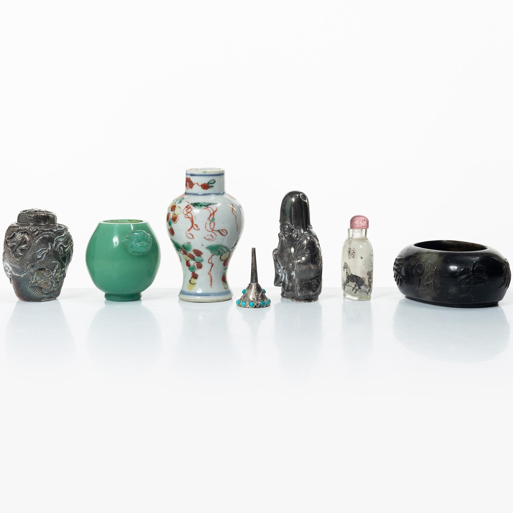 A group lot, Qing dynasty/early 20th century.
