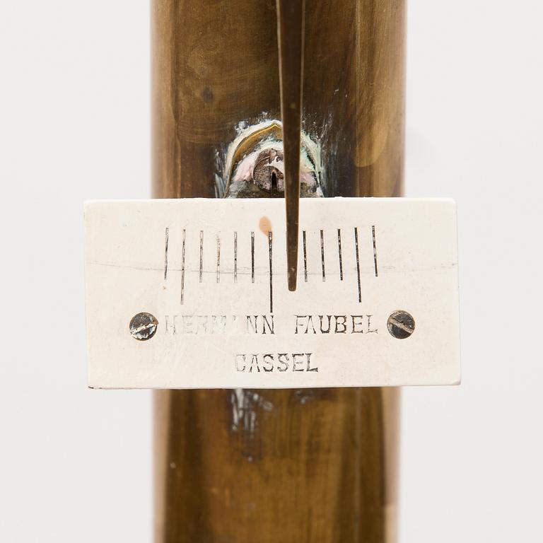 An early 20th Century Pharmacy balance scale in brass from Germany.