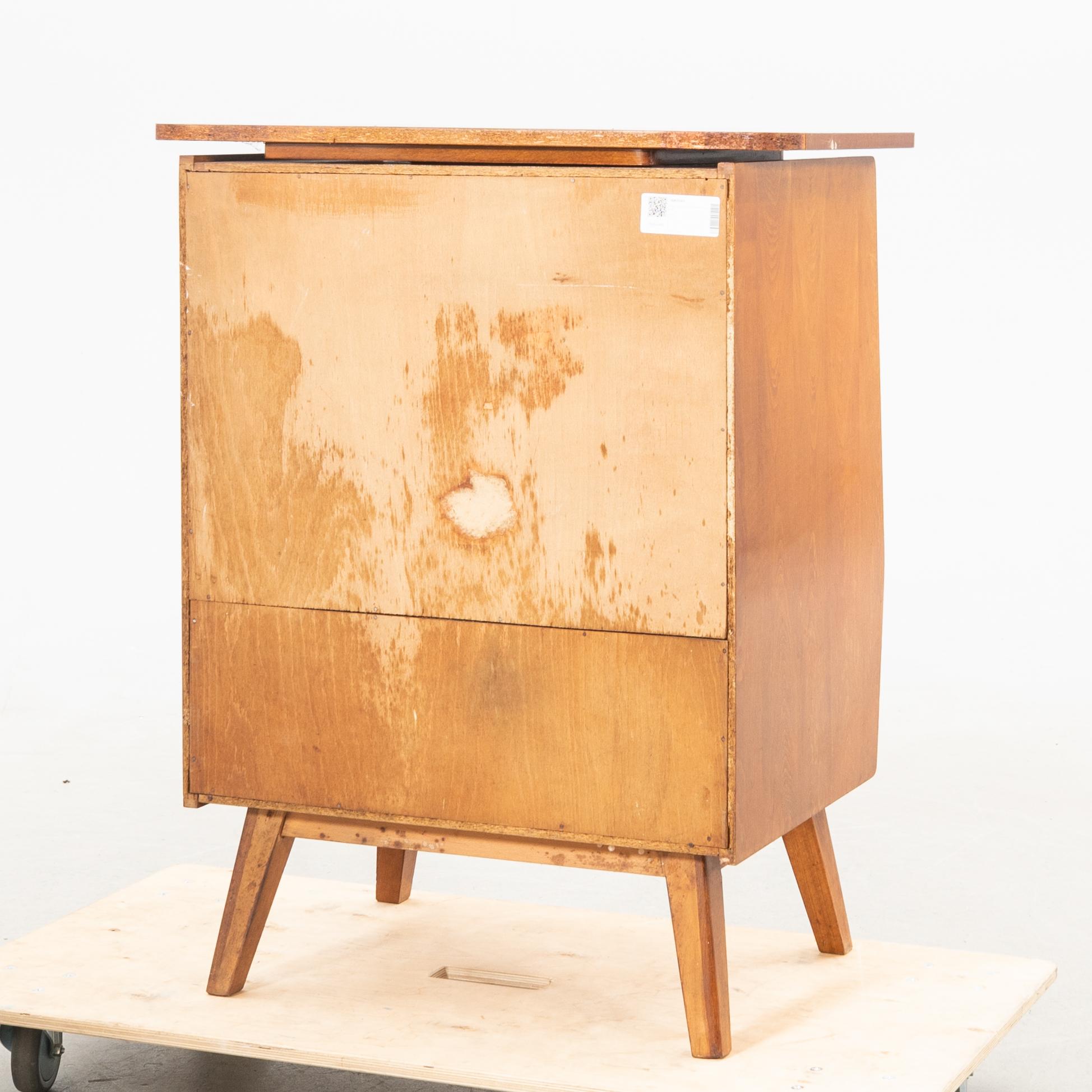 Cabinet/display cabinet, 20th century.