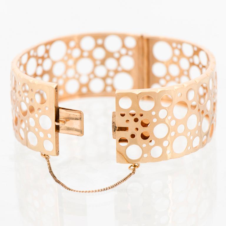 LIISA VITALI BRACELET, 14K gold. Kultakeskus, Helsinki Finland 1972.