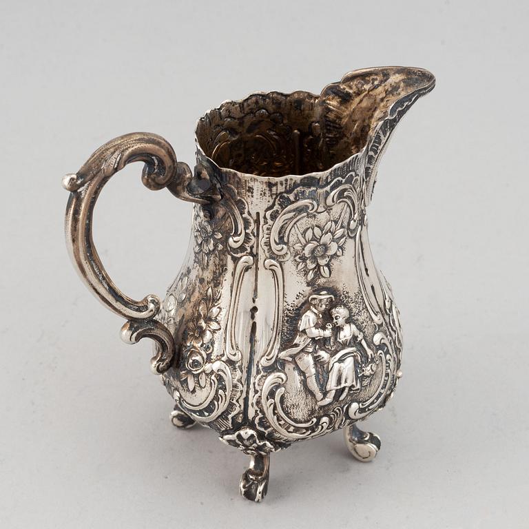 A german rococo-style silver coffee- and tea set, Weinranck & Schmidt, Hanau, circa 1900.