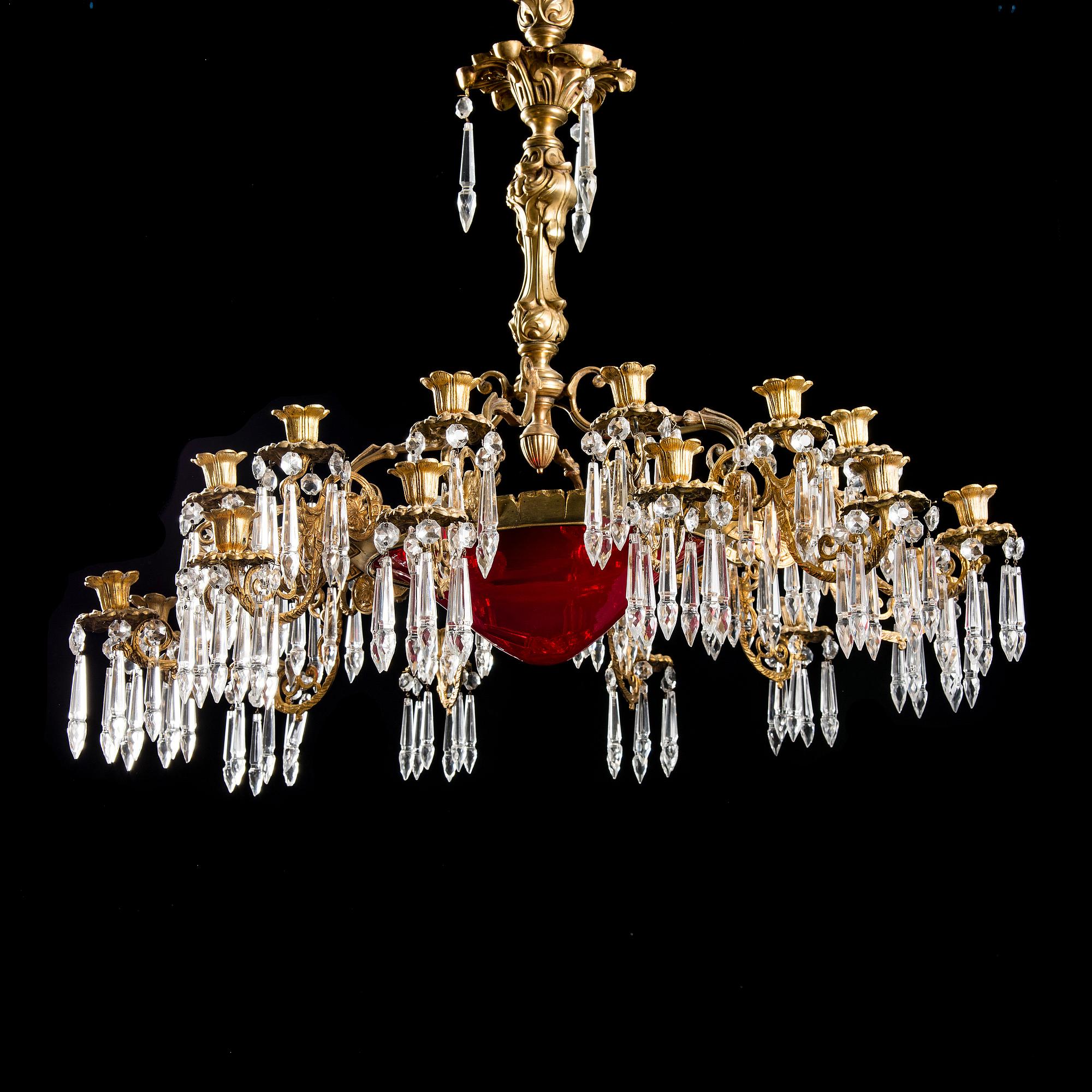 TAKKRONA, brännförgylld, Ryssland 1860-1880-tal. Höjd ca 90 cm.