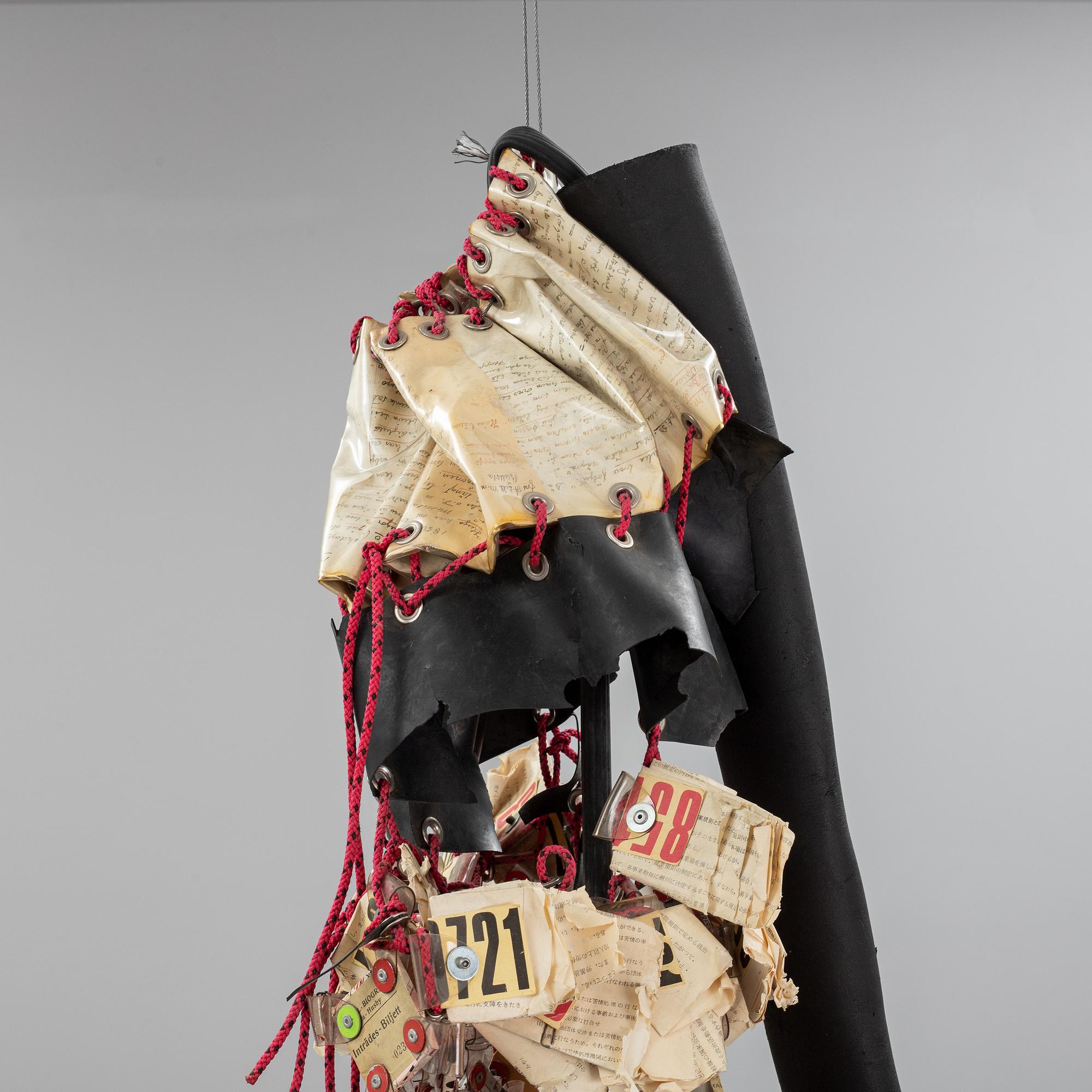 Carouschka Streijffert, skulptur, ur serien Ticketscollage.