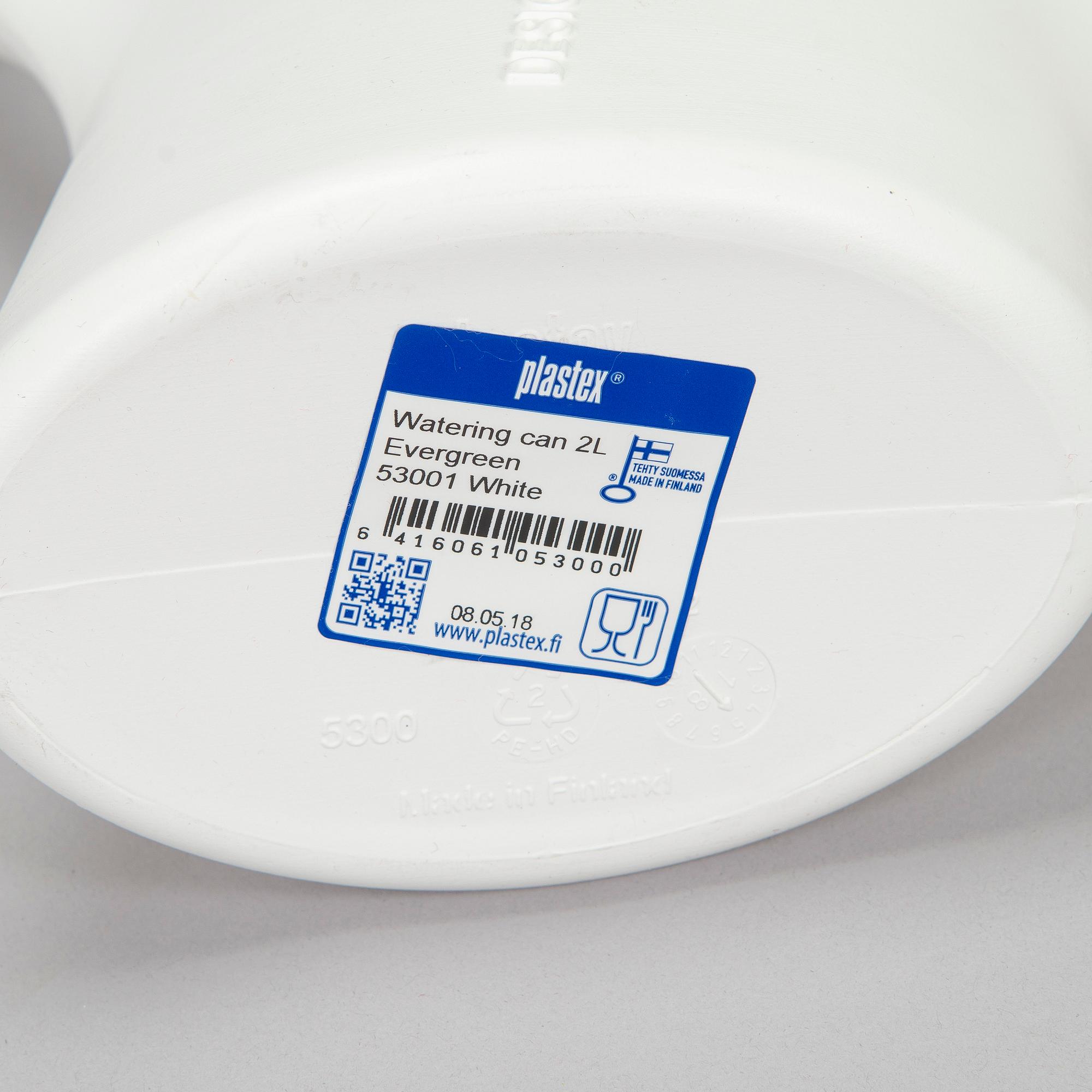 Eero Aarnio, erä kodintuotteita, 13 kpl, eri valmistajia.