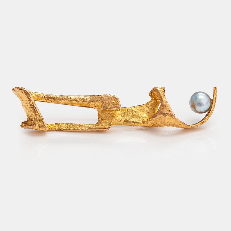 Björn Weckström, Brosch "Pulkka", 14K guld, odlad pärla. Lapponia 1970.