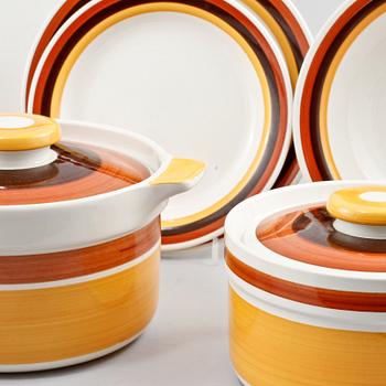 MATSERVIS, "Fokus", 63 delar, porslin, Carl-Harry Stålhane, Rörstrand, 1970-tal.