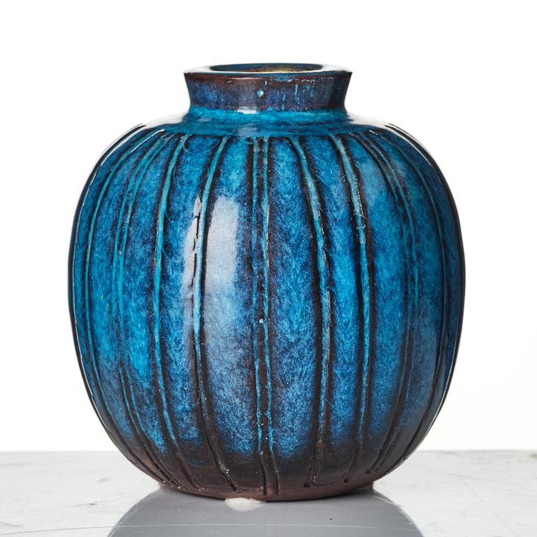 Wilhelm Kåge, Two Farsta stoneware vases, Gustavsberg Studio, 1948 and 1950.