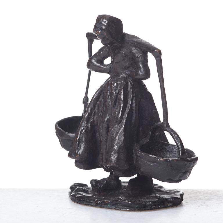 Carl Milles, Woman carrying water (for salt and pepper).