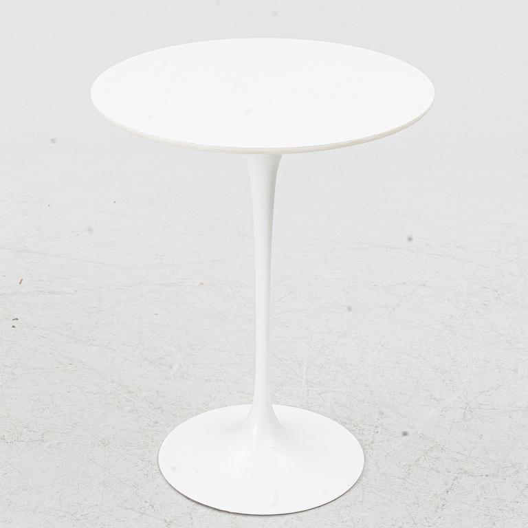 Eero Saarinen, Side table, "Tulip", Knoll International.