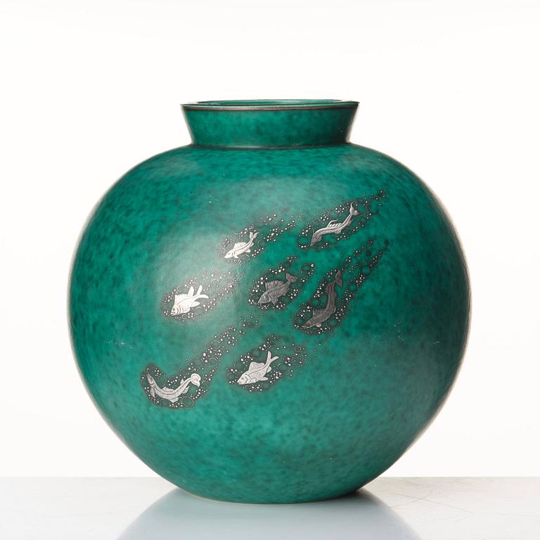 Wilhelm Kåge, a large green glazed stoneware "Argenta" vase, Gustavsberg 1948.