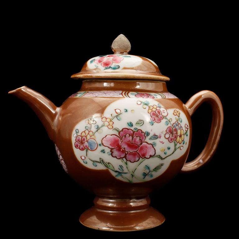 TEKANNA med LOCK, kompaniporslin. Qing dynastin, Qianlong (1736-95).