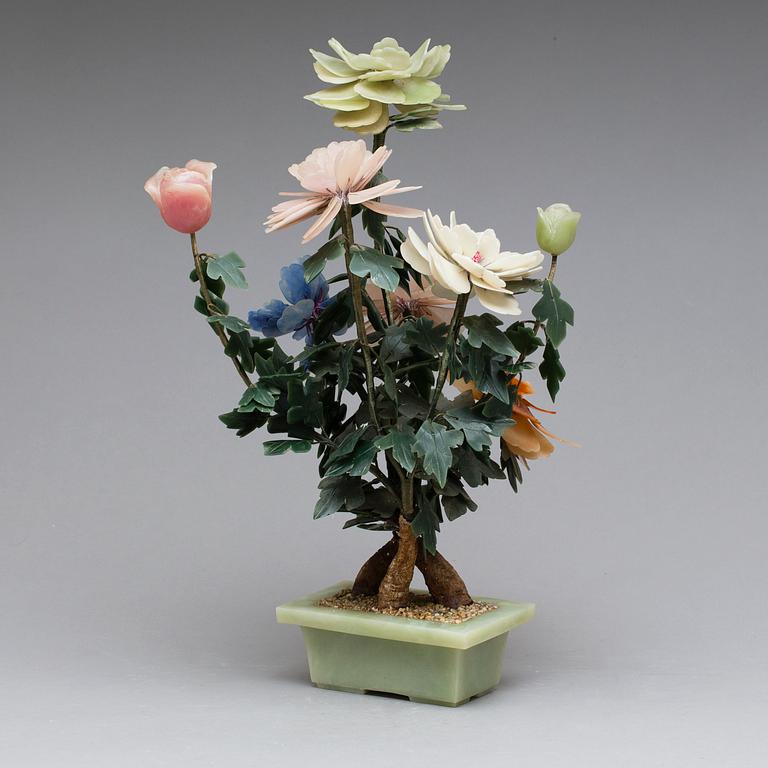 BORDSDEKORATION, blandmaterial, bland annat sten. Kina, 1900-talets mitt.