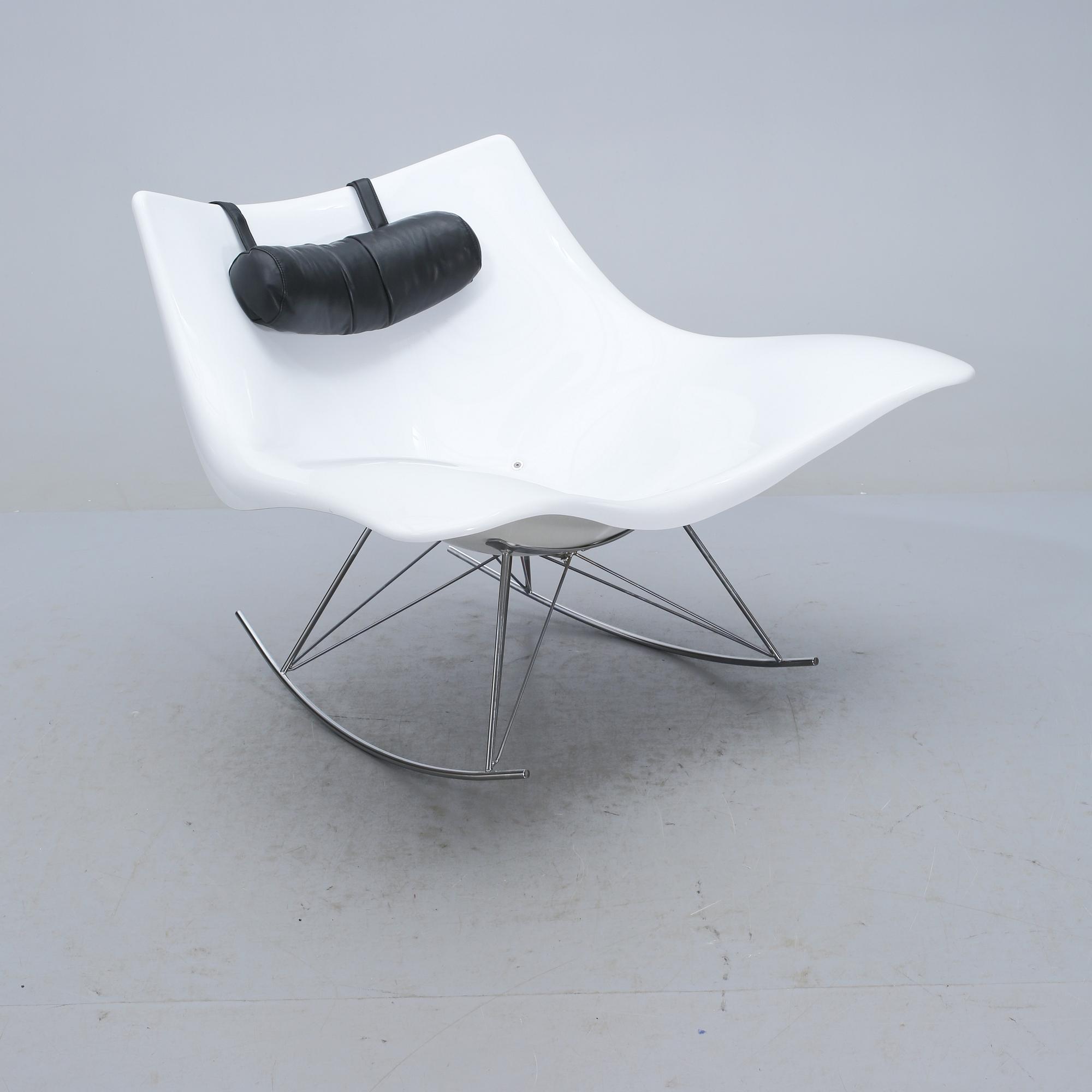 GUNGSTOL, "Stingray", Thomas Pedersen,  Frederica, modellen formgiven 2002.