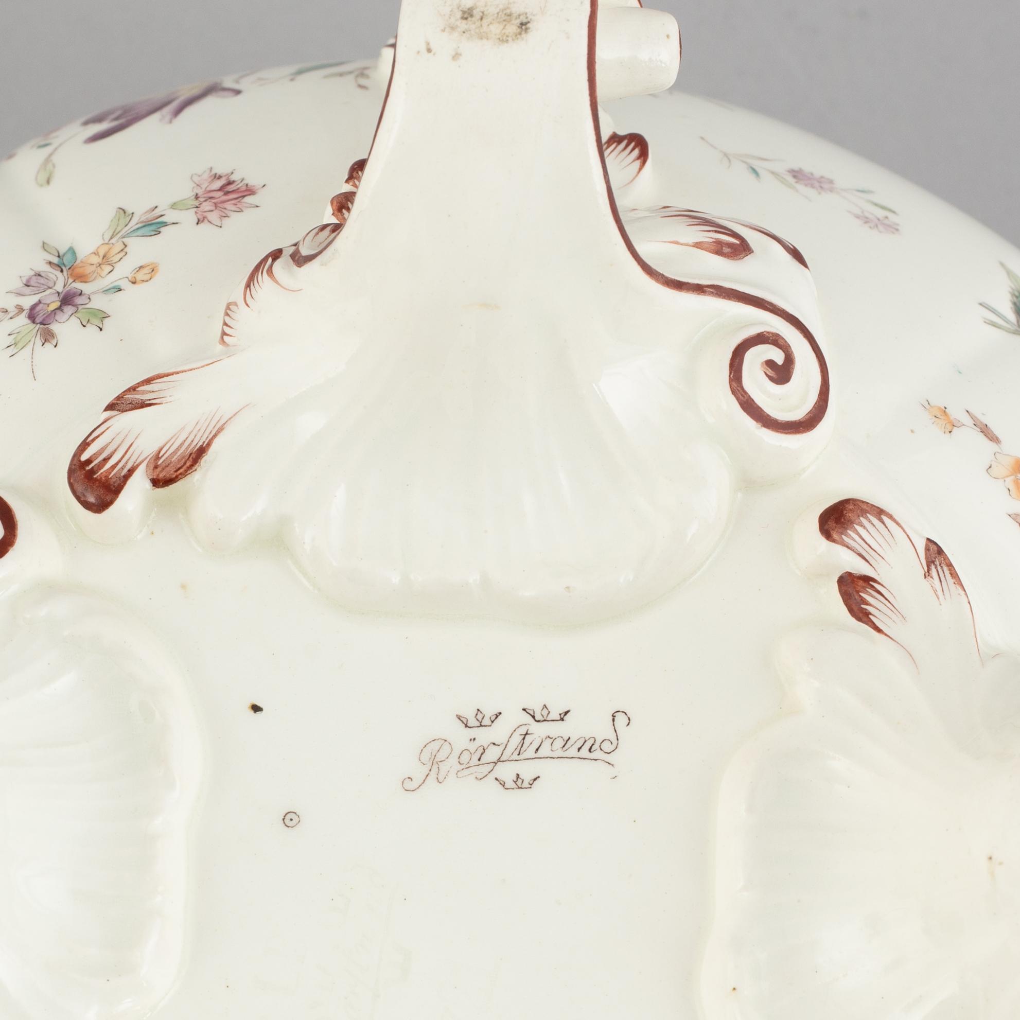 A creamware tureen, Rörstrand, 1920-1938.