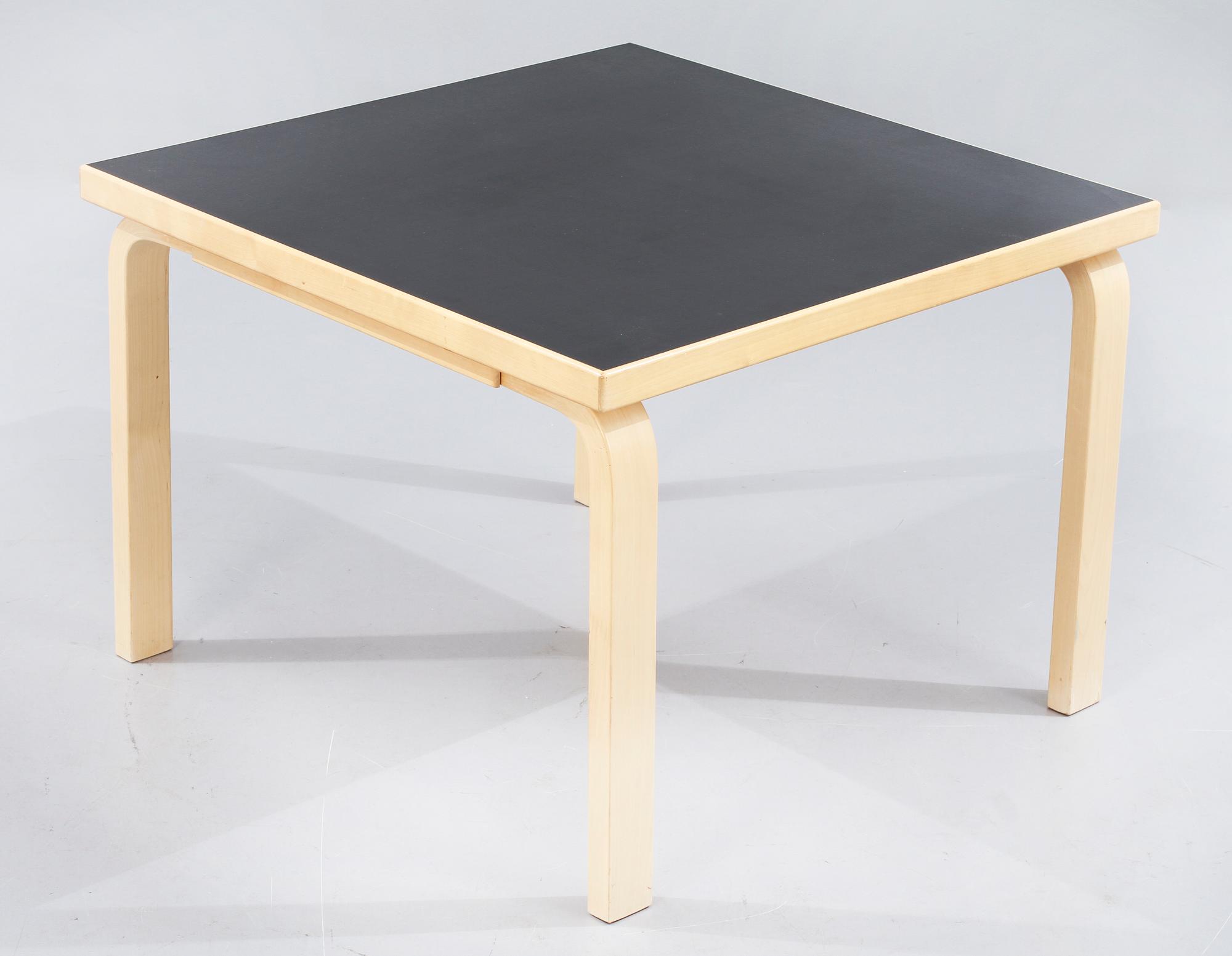 SOFFBORD, Alvar Aalto, Finland, 1900-talets andra hälft.