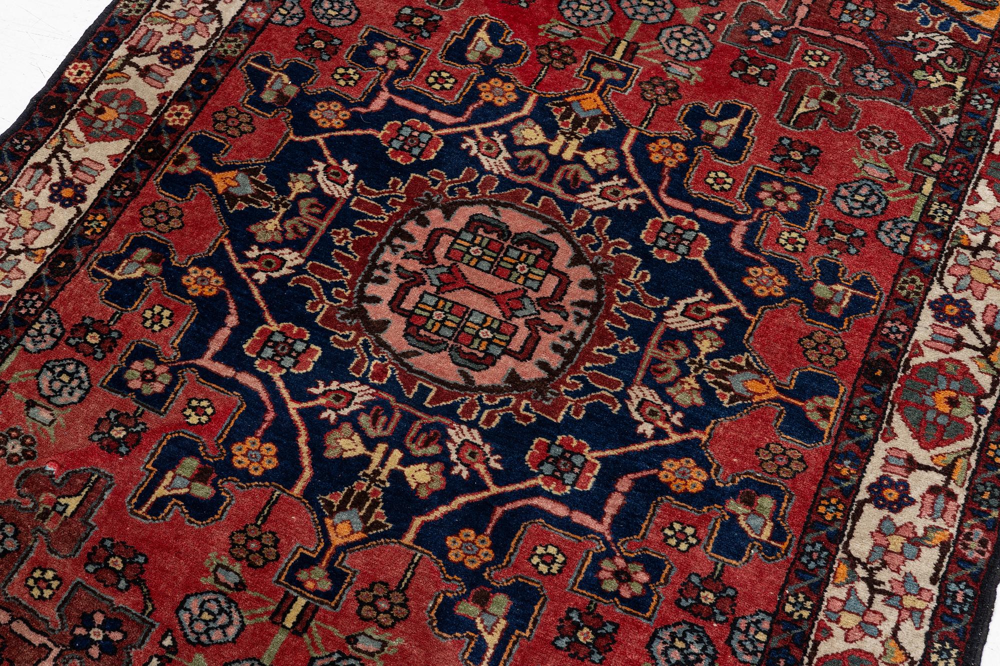 Carpet, Hamadan, approx. 188 x 128 cm.