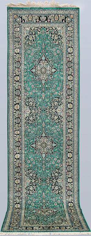 A silk runner, Kashmir, c. 290 x 79 cm.