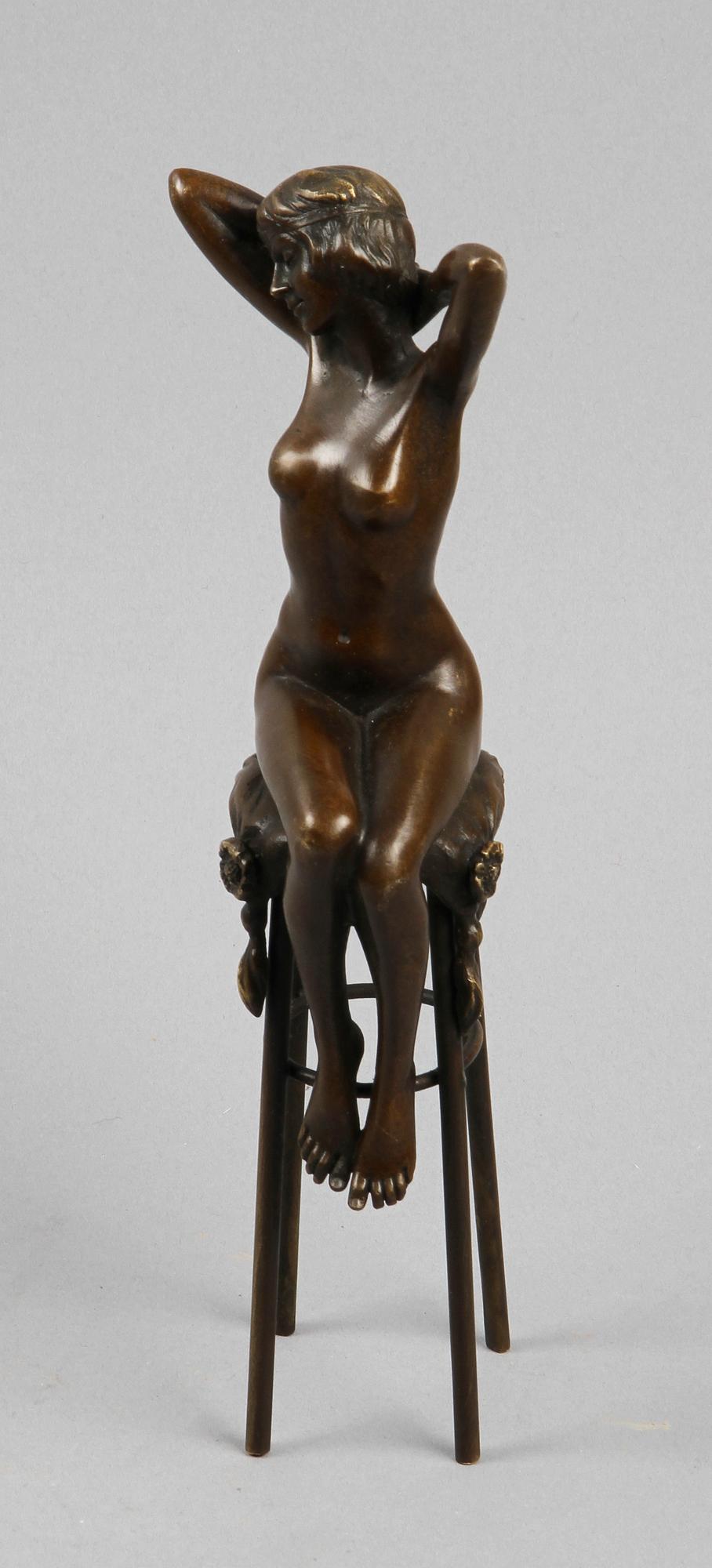 SKULPTUR, brons. Bär sign. 1900/2000-tal.