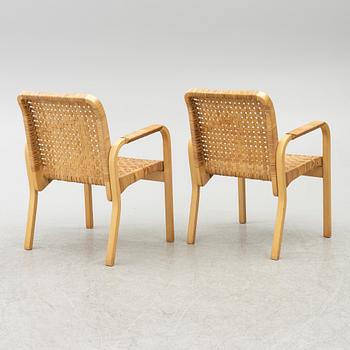 Alvar Aalto, Karmstolar, ett par, modell 45, Artek, Finland.
