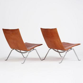 Poul Kjaerholm, a pair of brown leather 'PK22' chairs, edition E Kold Christensen, Denmark.