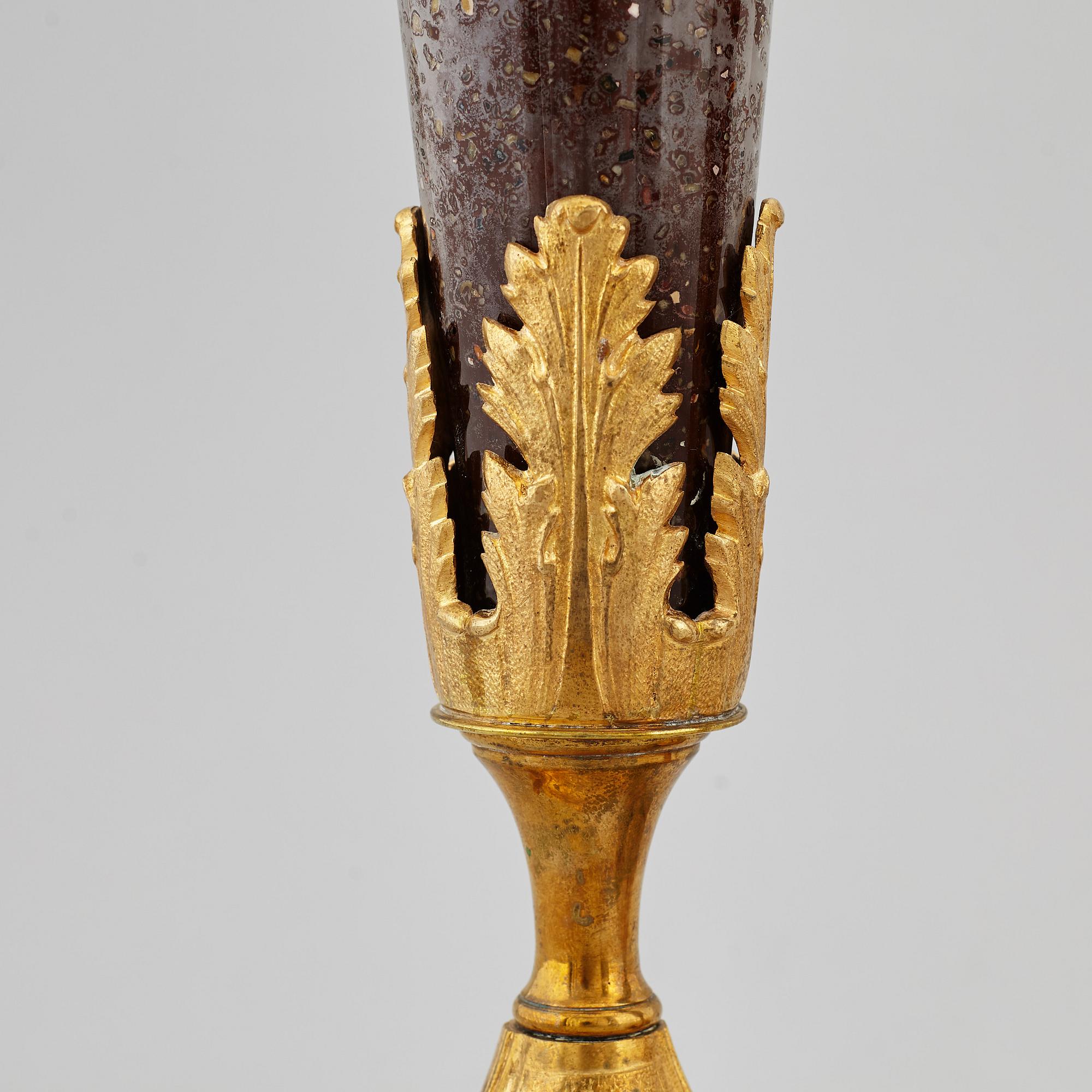 VASER, ett par, empirestil, 1800-tal.