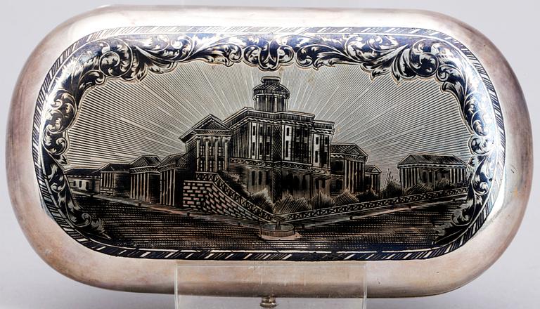 CIGARRETUI, silver, Moskva 1865. Vikt ca 160 gram.