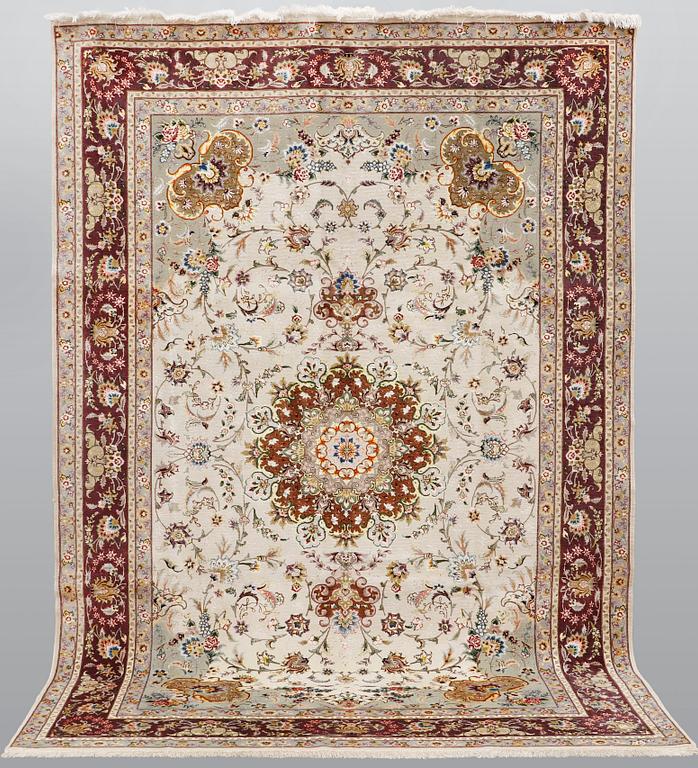 Matto, Tabriz, Part Silk, sk 50 Radj, ca 301 x 203 cm.