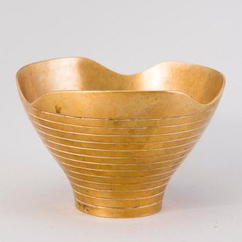 PAAVO TYNELL, a bronze bowl for Taito.