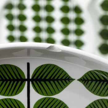 Stig Lindberg, Dinner service, 113 pieces, “Berså”, Gustavsberg, designed in 1961.