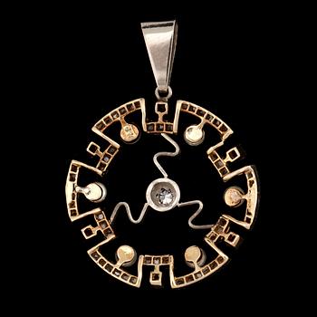 HÄNGE, 18k guld och möjligen platina, med diamant ca0,04ct, rosenstenar, rubiner och pärlor. 1900-tal. Vikt 4,7g.