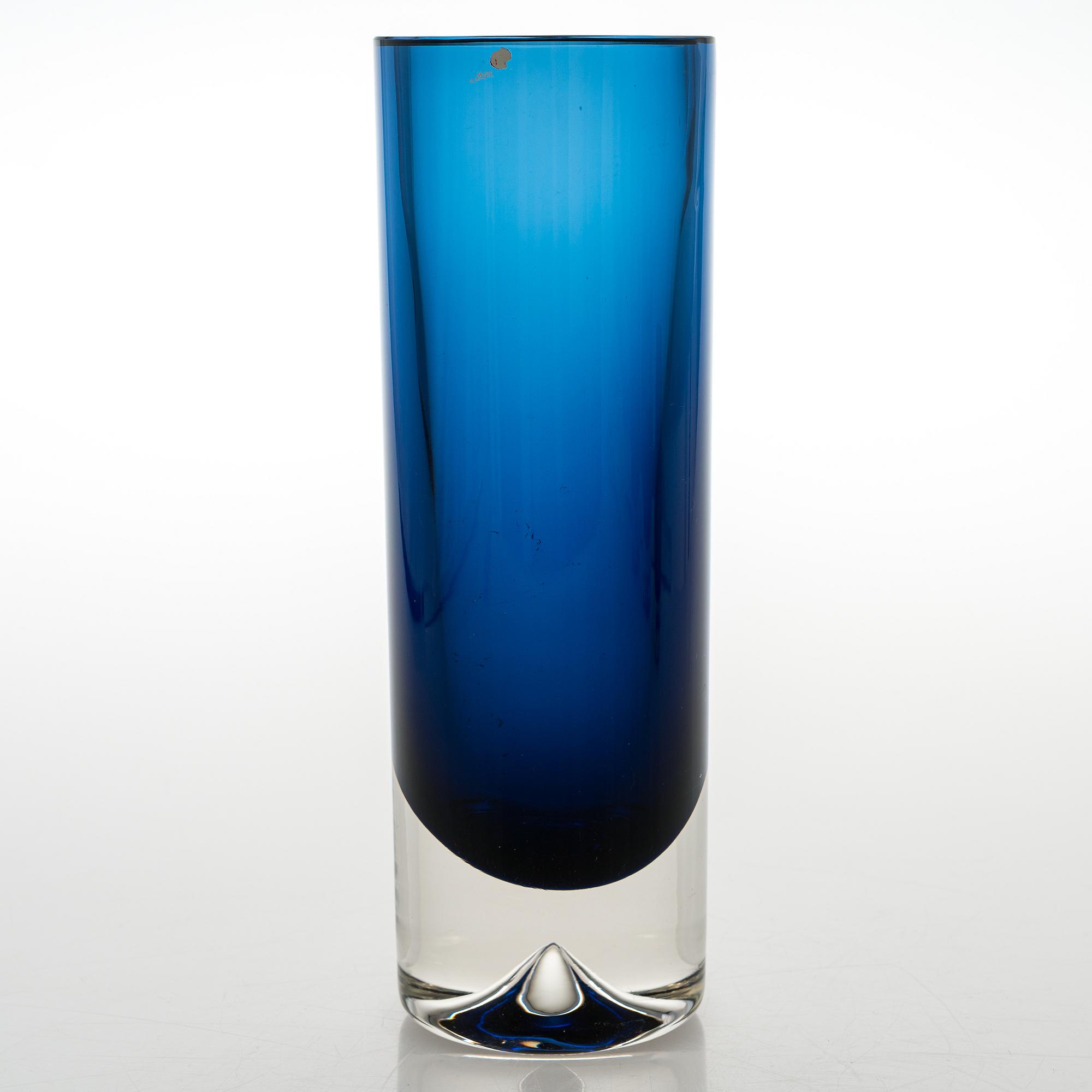 ERKKI VESANTO, VASER, 4 st, glas. Signerade.