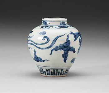 A blue and white jar with flying phoenix birds among clouds, Ming dynasty, 16th century.