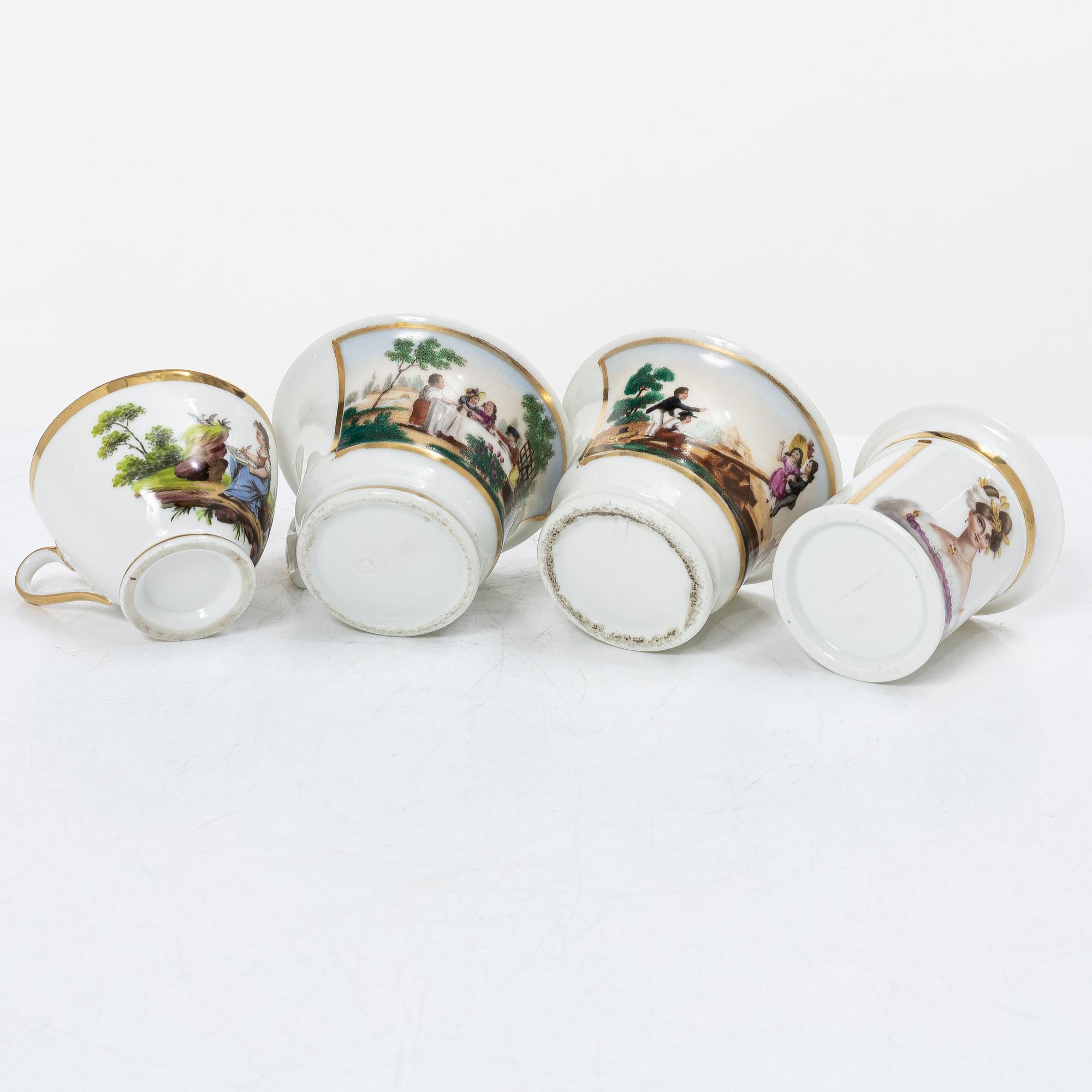 Service pieces, 12 pcs, porcelain, Empire, first half of the 19th century.