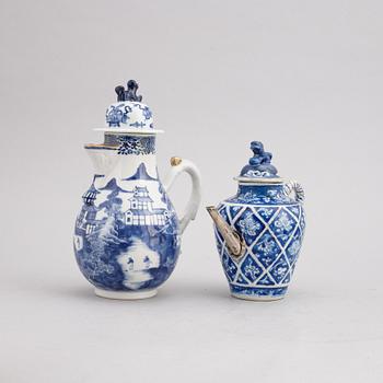 A group of Chinese porcelain, Qing dynasty, Kangxi, Qianlong, 18th and 19th century. Six pieces.