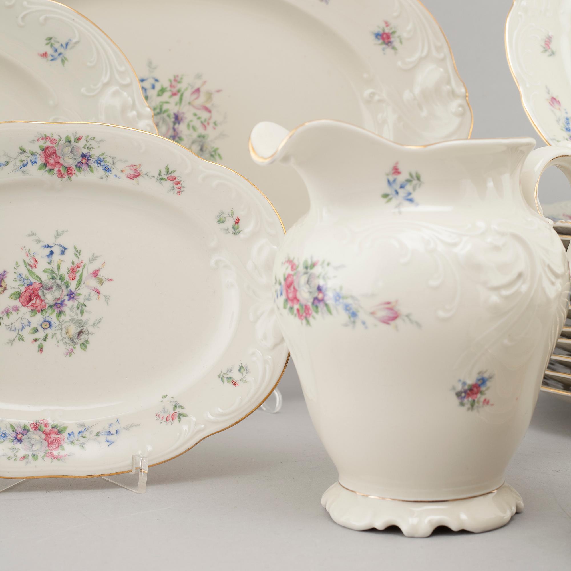 A set of 55+1 pieces dining ware from KPM, 20th century.