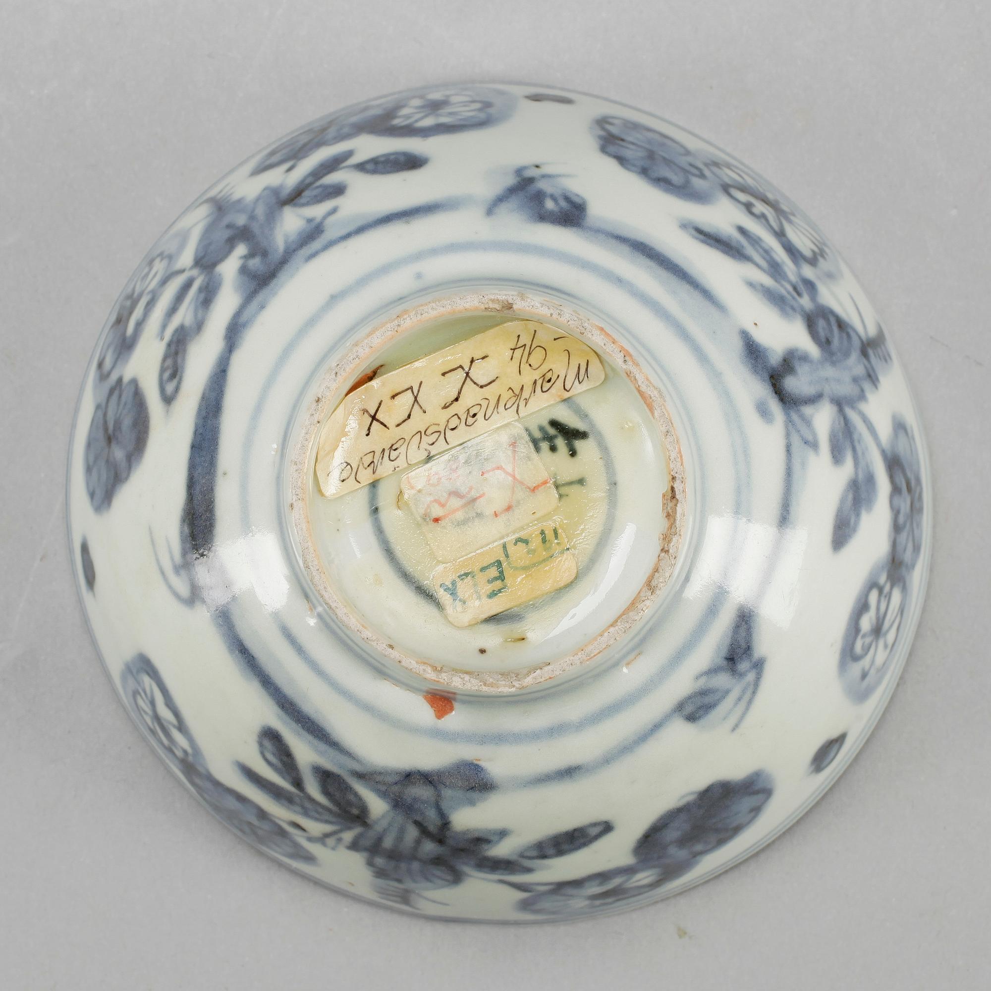 SKÅL, porslin.  Ming dynastin (1368-1644).