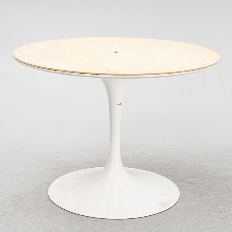 Eero Saarinen, dining table, "Tulip", Knoll International.