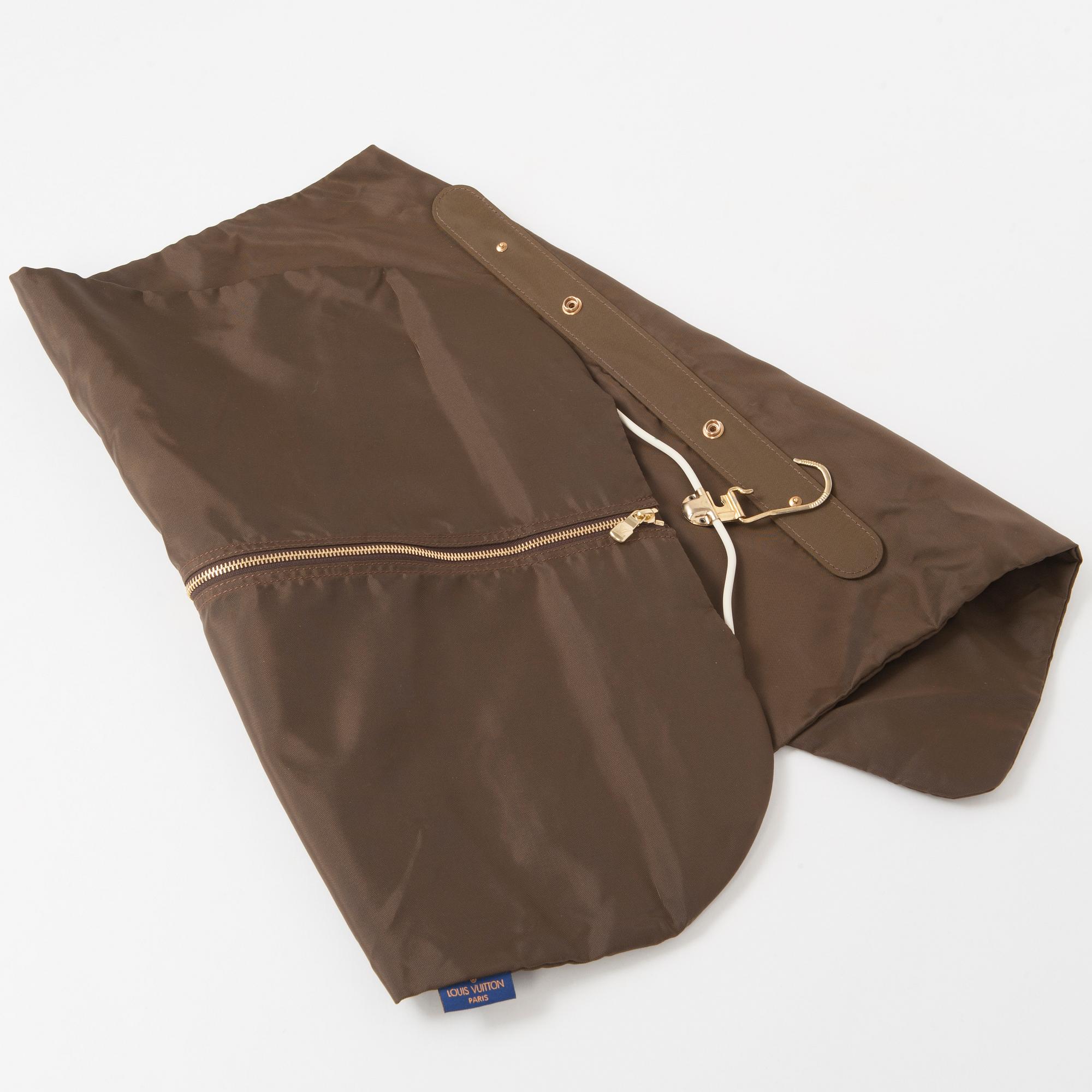 RESVÄSKA, Louis Vuitton, "Sirius 55".
