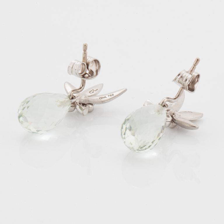 Ole Lynggaard, korvakorupari, briolette hiotut kvartsit ja  timantteja, 14K valkokultaa.