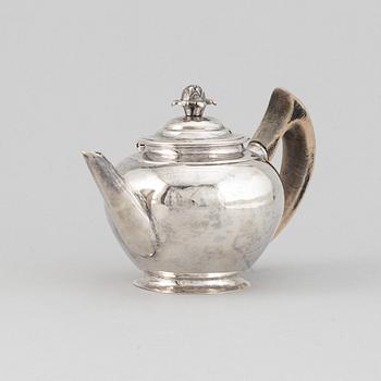 A Swedish Rococo silver tea-pot, mark of Jonas Thomasson Ronander, Stockholm 1756.