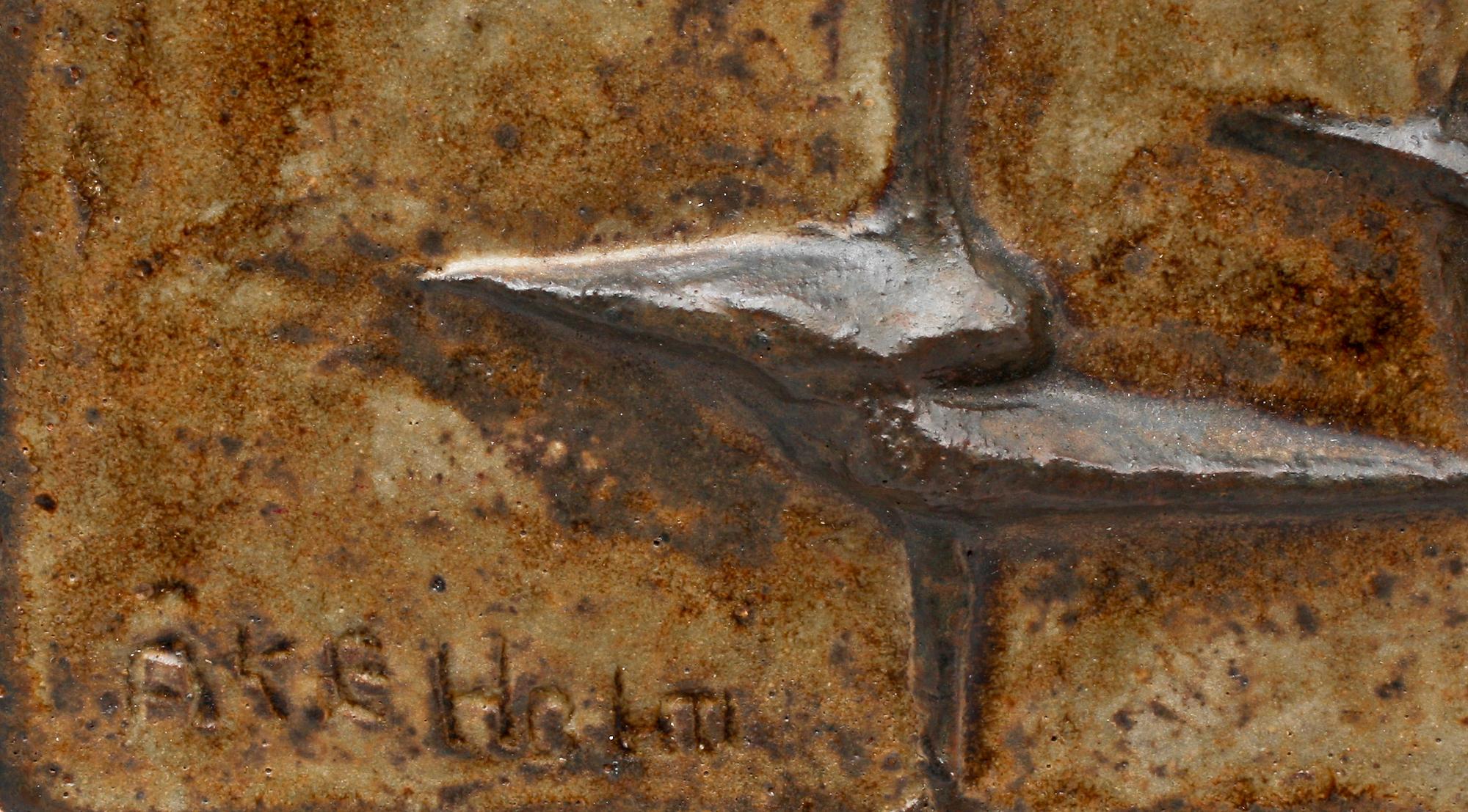 ÅKE HOLM, väggrelief, stengod, sign.