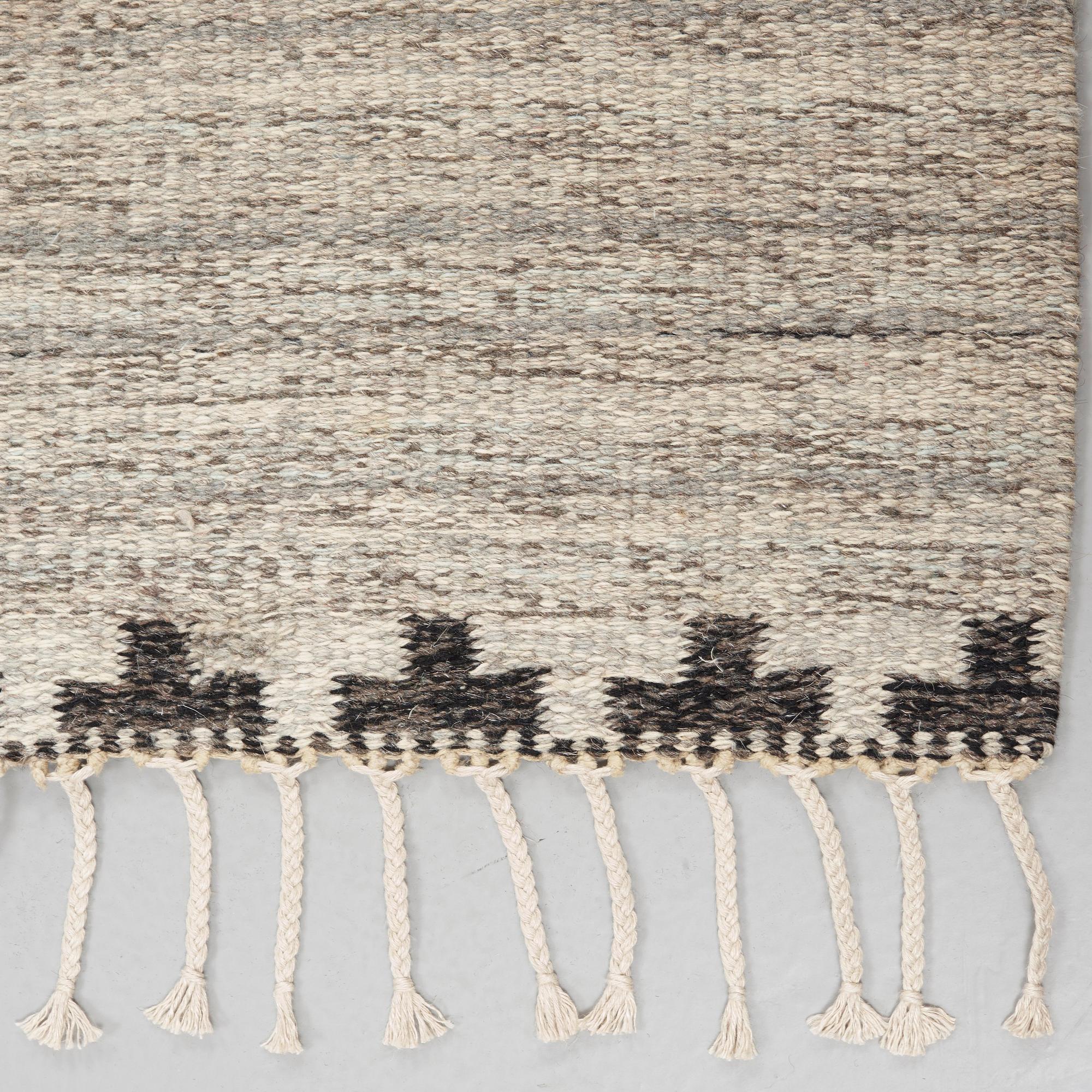 MATTA. Rölakan. 242 x 170 cm. Sverige omkring 1900-talets mitt.