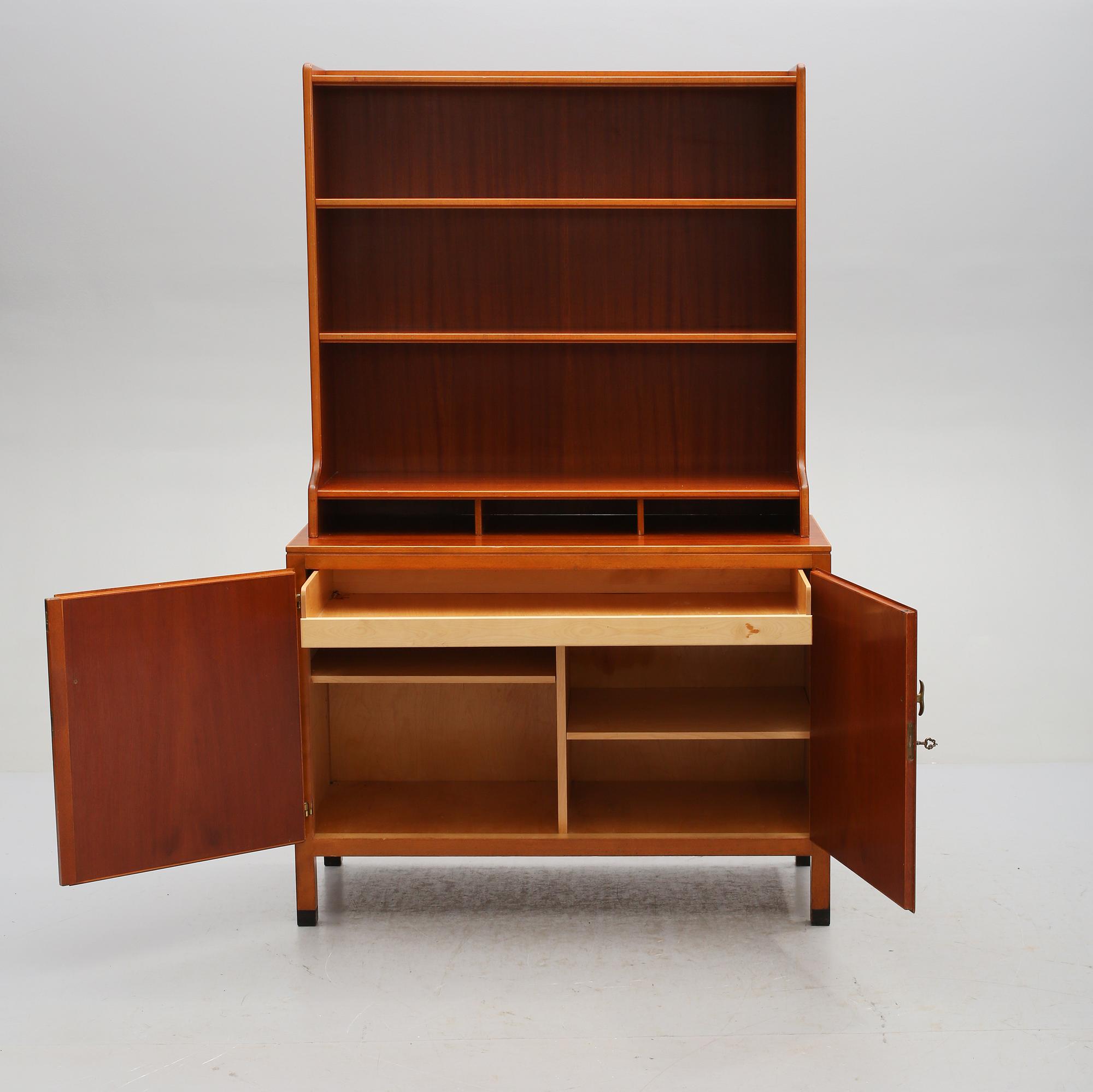 BOKHYLLA, Nordiska Kompaniet, omkring 1900-talets mitt.