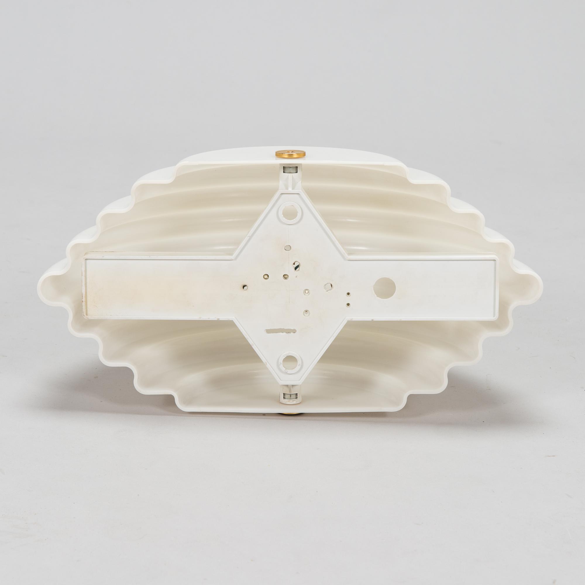 Kazuhide Takahama, seinävalaisin, "Kumo 2", Sirrah, 1970-luku.