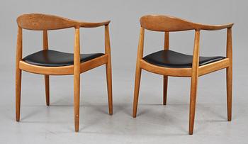 KARMSTOLAR, ett par, "The Chair", Hans J Wegner, Johannes Hansen, Danmark, 1900-talets andra hälft.