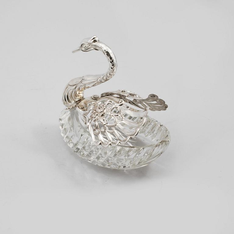 SALTKAR, silver och glas, importstämplad, 1900-talets andra hälft.