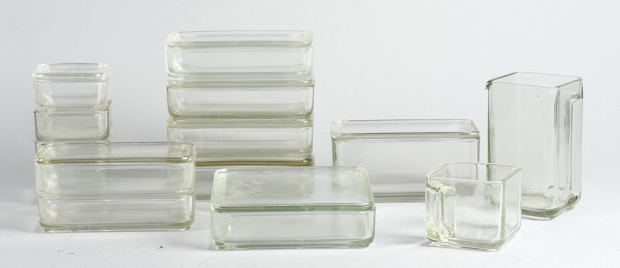 GLASSERVIS, 14+8 delar, "Kubus", Wilhelm Wagenfelt för Lausitzer Glasverein, Tyskland, 1930/40-tal.