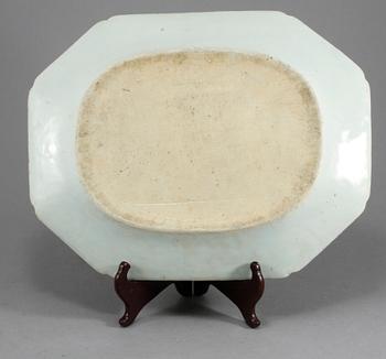 STEKFAT, porslin, Kina, 1700-tal.