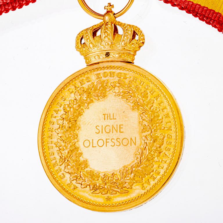 Medalj, guld 23 & 18 K, "Af Christianstad Läns Hushållningssälskap", 1964.